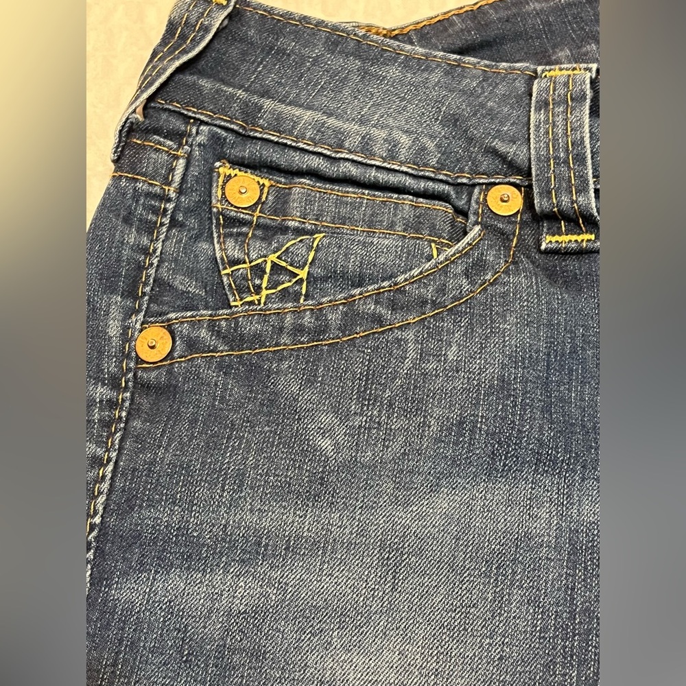 ⭐️ True Religion Yellow Stitch Straight Leg Womens  Jeans - Picture 8 of 13